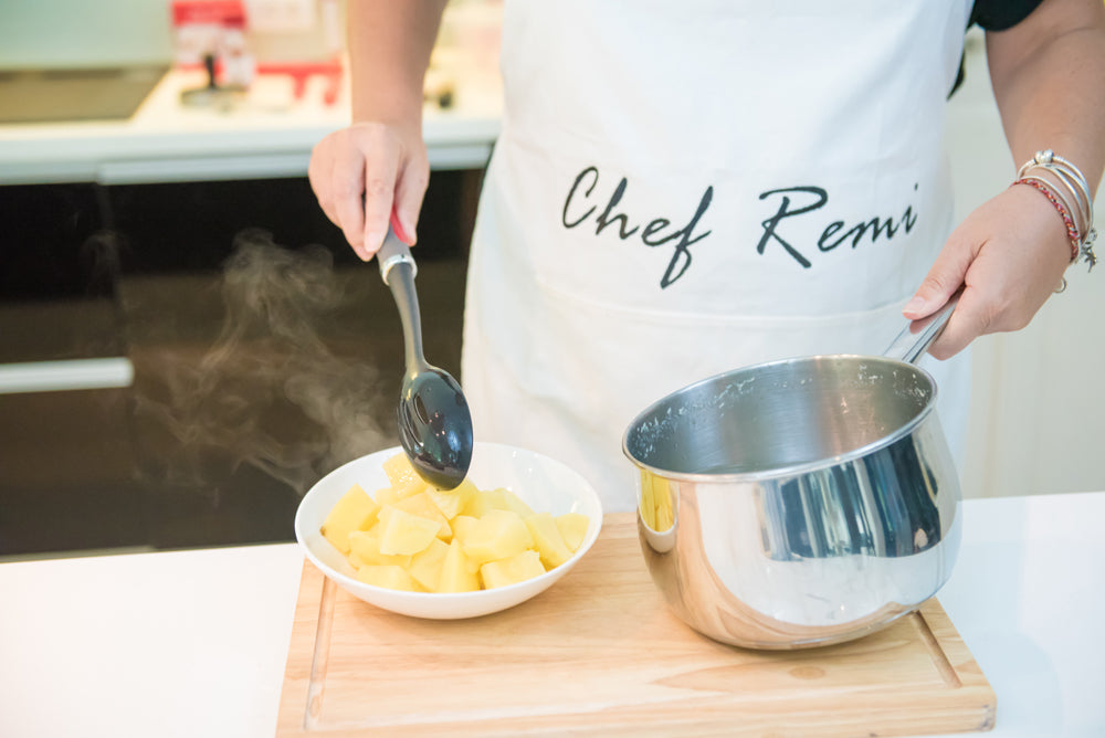 Kitchen Spoon Set with Silicone Spoon Rest