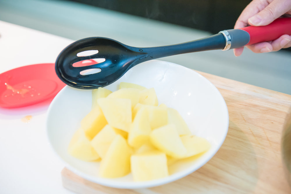 Kitchen Spoon Set with Silicone Spoon Rest